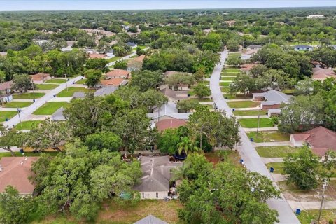 Immobilier commercial à vendre à Spring Hill, Floride: 4 chambres, 187.48 m2 № 2149262 - photo 29
