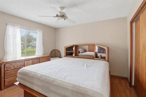 Immobilier commercial à vendre à Spring Hill, Floride: 4 chambres, 187.48 m2 № 2149262 - photo 20