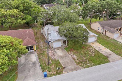 Immobilier commercial à vendre à Spring Hill, Floride: 4 chambres, 187.48 m2 № 2149262 - photo 25