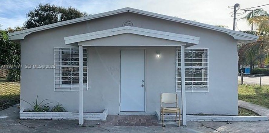 Villa ou maison à Fort Lauderdale, Floride 3 chambres, 114.46 m2 № 1987935