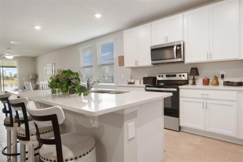 House in Auburndale, Florida 3 bedrooms, 157.47 sq.m. № 1885635 - photo 8