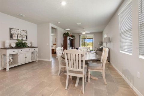 House in Auburndale, Florida 3 bedrooms, 157.47 sq.m. № 1885635 - photo 11