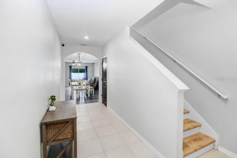 House in Sun City Center, Florida 5 bedrooms, 237.09 sq.m. № 2395886 - photo 5