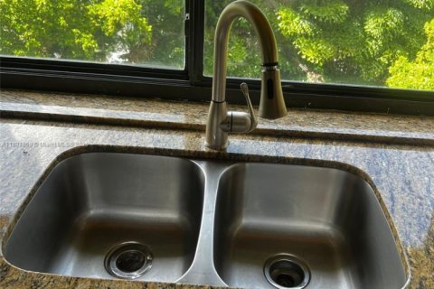 Снять в аренду кондоминиум в Санни-Айлс-Бич, Флорида 2 спальни, 83.05м2, № 1949654 - фото 11