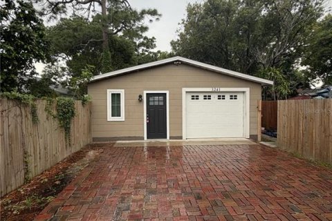Appartement à louer à Saint Petersburg, Floride: 1 pièce, 112.6 m2 № 2398774 - photo 3