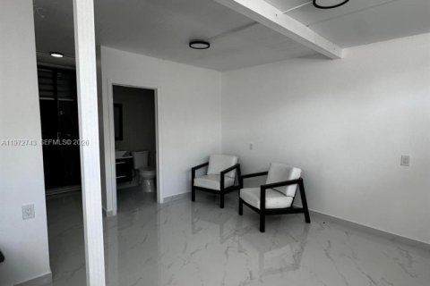Touwnhouse à louer à Miami, Floride: 3 chambres, 162.95 m2 № 2032958 - photo 19