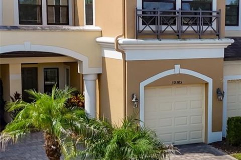 Townhouse in Wesley Chapel, Florida 3 bedrooms, 172.15 sq.m. № 2306811