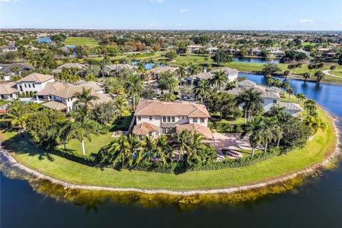 House in Parkland, Florida 6 bedrooms, 553.33 sq.m. № 1864153 - photo 7