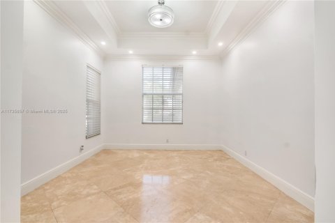 House in Parkland, Florida 6 bedrooms, 553.33 sq.m. № 1864153 - photo 17