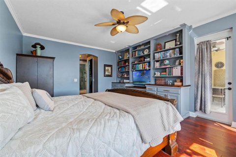 House in Kissimmee, Florida 4 bedrooms, 286.51 sq.m. № 1654595 - photo 25