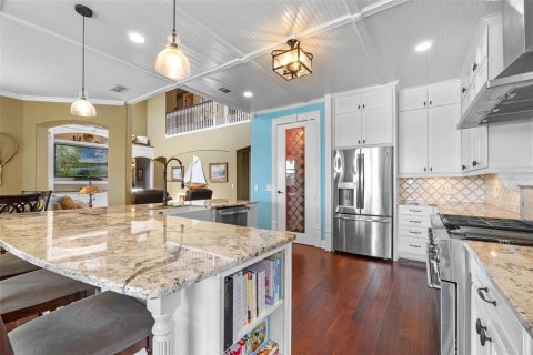 House in Kissimmee, Florida 4 bedrooms, 286.51 sq.m. № 1654595 - photo 16