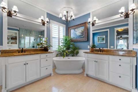 House in Kissimmee, Florida 4 bedrooms, 286.51 sq.m. № 1654595 - photo 27