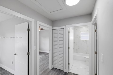 Villa ou maison à vendre à Hialeah, Floride: 3 chambres, 133.22 m2 № 2176475 - photo 14