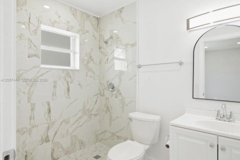 Villa ou maison à vendre à Hialeah, Floride: 3 chambres, 133.22 m2 № 2176475 - photo 23