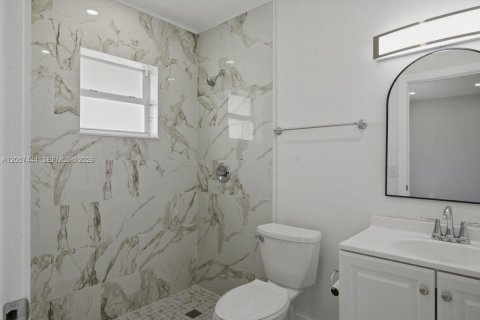 Villa ou maison à vendre à Hialeah, Floride: 3 chambres, 133.22 m2 № 2176475 - photo 22