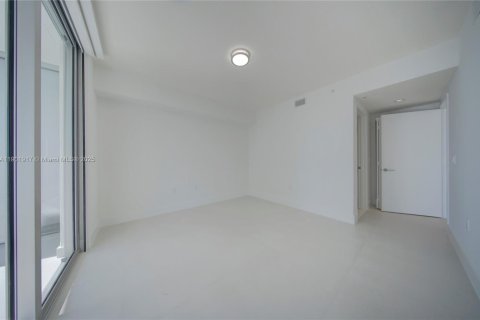 Condo in Sunny Isles Beach, Florida, 2 bedrooms  № 1953572 - photo 14