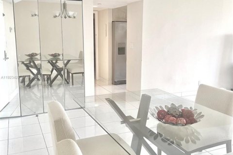 Купить кондоминиум в Авентура, Флорида 2 спальни, 126.81м2, № 1982513 - фото 6