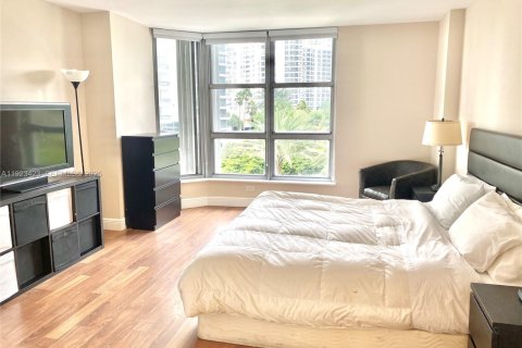 Купить кондоминиум в Авентура, Флорида 2 спальни, 126.81м2, № 1982513 - фото 20