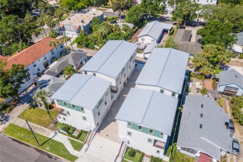 Touwnhouse à vendre à Tampa, Floride: 3 chambres, 255.48 m2 № 1424791 - photo 2