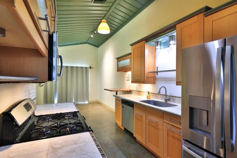House in Edgewater, Florida 2 bedrooms, 112.23 sq.m. № 2258305 - photo 8