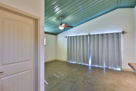 House in Edgewater, Florida 2 bedrooms, 112.23 sq.m. № 2258305 - photo 13