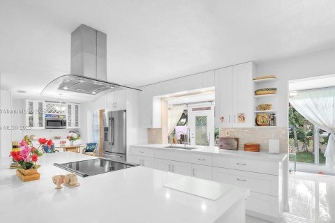 Villa ou maison à vendre à Tamarac, Floride: 2 chambres, 116.03 m2 № 2062872 - photo 15