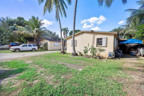 Propiedad comercial en venta en Miami, Florida, 125.6 m2 № 1949693 - foto 5