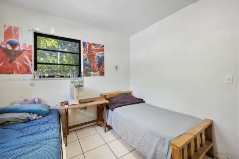 Propiedad comercial en venta en Miami, Florida, 125.6 m2 № 1949693 - foto 15