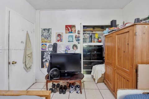 Propiedad comercial en venta en Miami, Florida, 125.6 m2 № 1949693 - foto 17