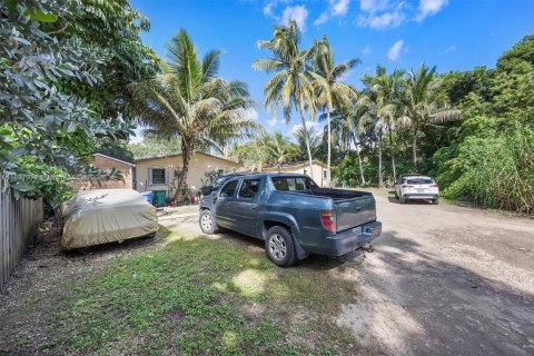 Propiedad comercial en venta en Miami, Florida, 125.6 m2 № 1949693 - foto 22