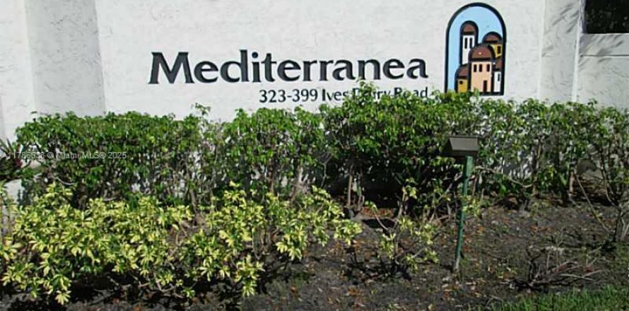 Townhouse in Miami, Florida 2 bedrooms, 133.78 sq.m. № 1958642