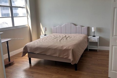 Снять в аренду кондоминиум в Майами, Флорида 2 спальни, 91.97м2, № 1766944 - фото 16