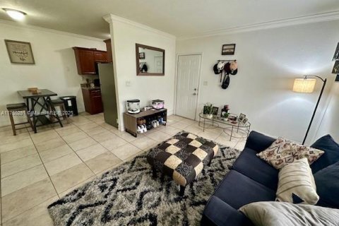 Снять в аренду квартиру в Холливуд, Флорида 1 спальня, 53.98м2, № 1958729 - фото 20