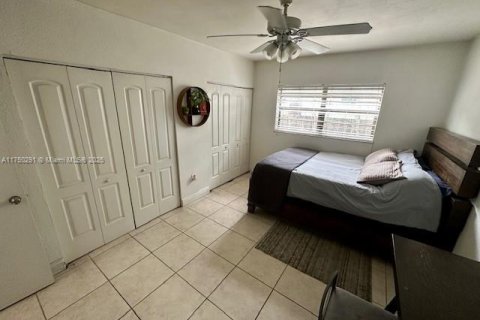 Снять в аренду квартиру в Холливуд, Флорида 1 спальня, 53.98м2, № 1958729 - фото 25