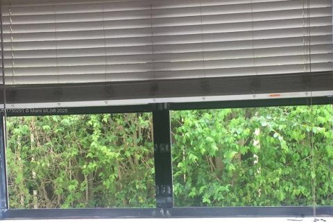 Снять в аренду квартиру в Холливуд, Флорида 1 спальня, 53.98м2, № 1958729 - фото 29