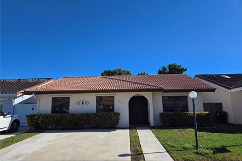 Villa ou maison à Miami, Floride 4 chambres, 163.04 m2 № 2021803