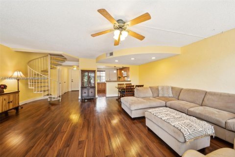Copropriété à vendre à Fort Lauderdale, Floride: 3 chambres, 138.98 m2 № 1700303 - photo 15