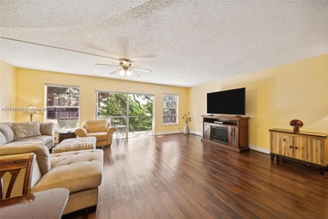 Copropriété à vendre à Fort Lauderdale, Floride: 3 chambres, 138.98 m2 № 1700303 - photo 17