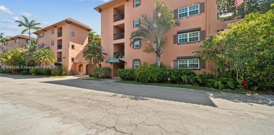 Condo à Fort Lauderdale, Floride, 3 chambres  № 1700303
