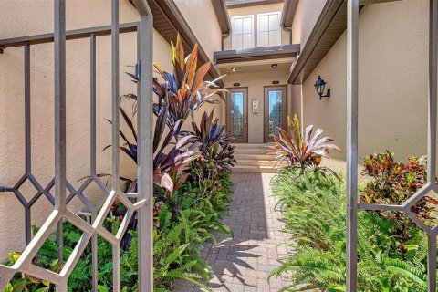 Condo in Bradenton, Florida, 3 bedrooms № 2095912 - photo 10