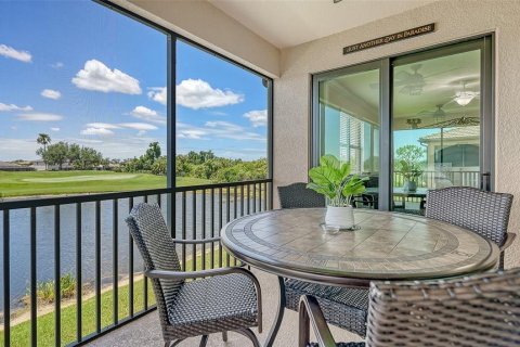 Condo in Bradenton, Florida, 3 bedrooms № 2095912 - photo 15