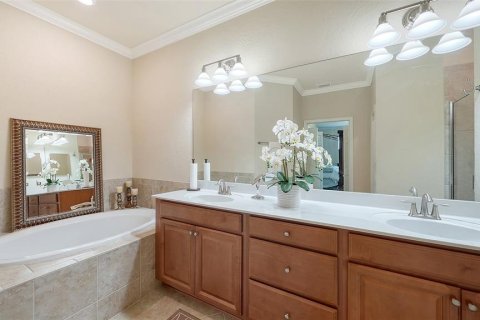 Condo in Bradenton, Florida, 3 bedrooms № 2095912 - photo 29