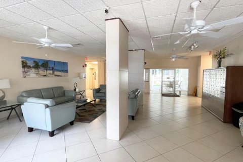 Copropriété à louer à Fort Lauderdale, Floride: 1 chambre, 59.46 m2 № 2272649 - photo 13