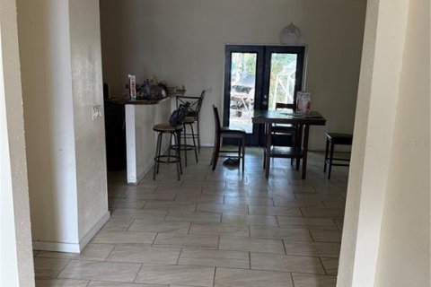 Casa en venta en Avon Park, Florida, 4 dormitorios, 365.11 m2 № 2108668 - foto 9