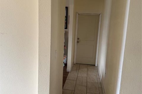 Casa en venta en Avon Park, Florida, 4 dormitorios, 365.11 m2 № 2108668 - foto 12
