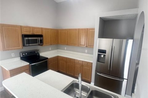 Casa en alquiler en Orlando, Florida, 3 dormitorios, 124.58 m2 № 1915795 - foto 12