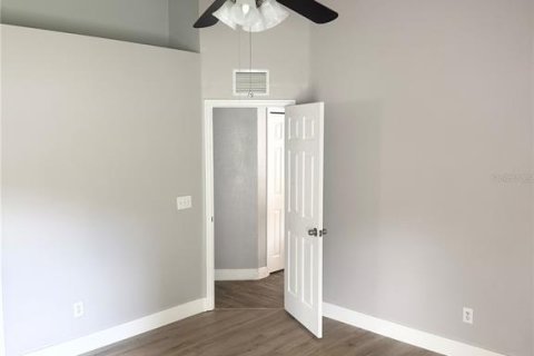 Casa en alquiler en Orlando, Florida, 3 dormitorios, 124.58 m2 № 1915795 - foto 14