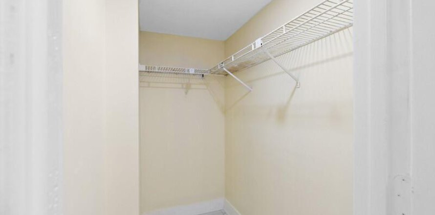 Appartement à West Palm Beach, Floride 2 chambres, 102.19 m2 № 1216129