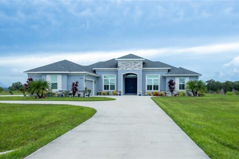 Casa en Wimauma, Florida 3 dormitorios, 237.27 m2 № 2364473