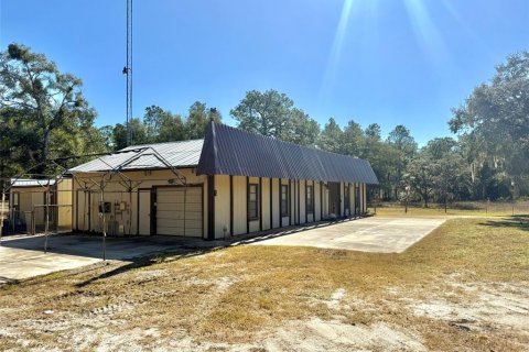 House in Ocala, Florida 3 bedrooms, 207.36 sq.m. № 2124224 - photo 3
